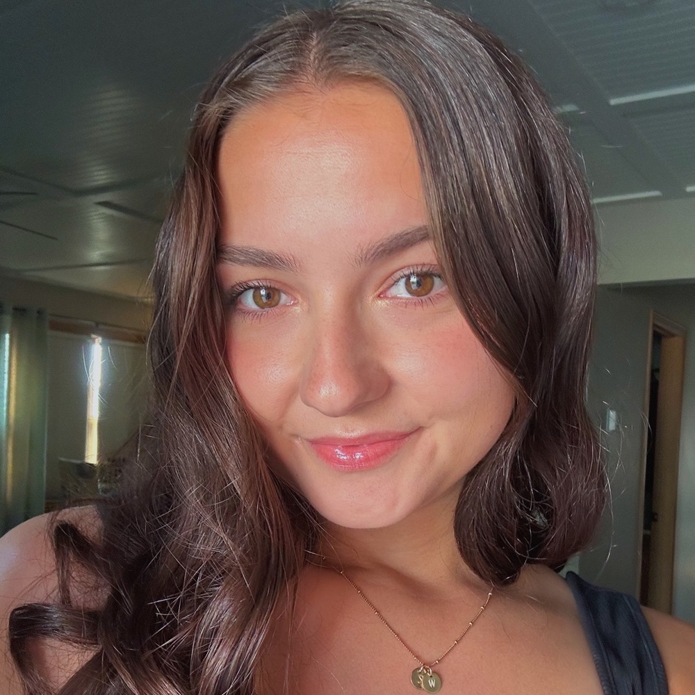 Meet your Posher, Zoe
